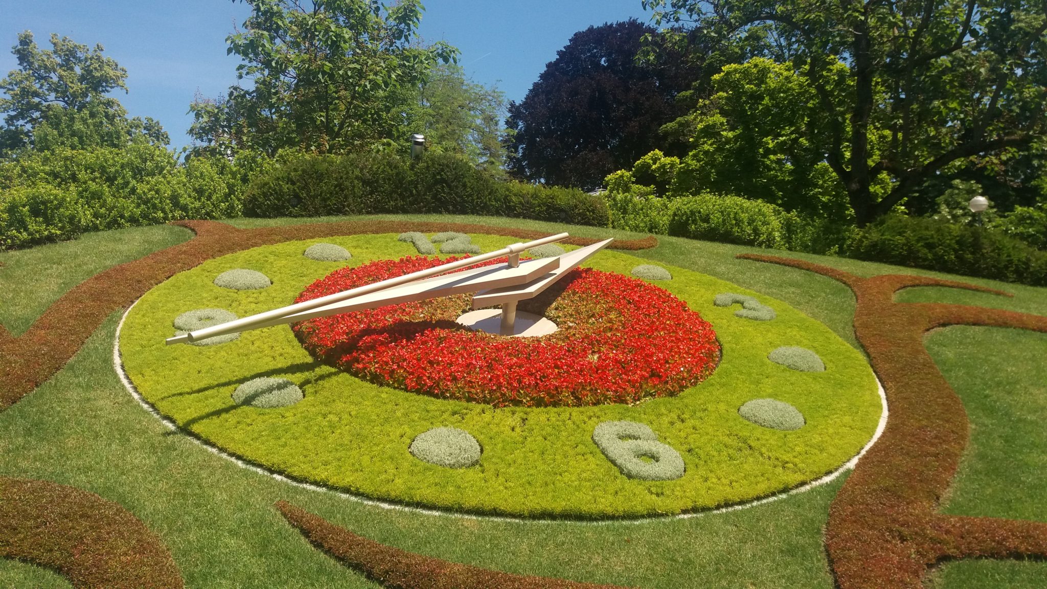 L'Horloge Fleurie, pontos turísticos de Genebra