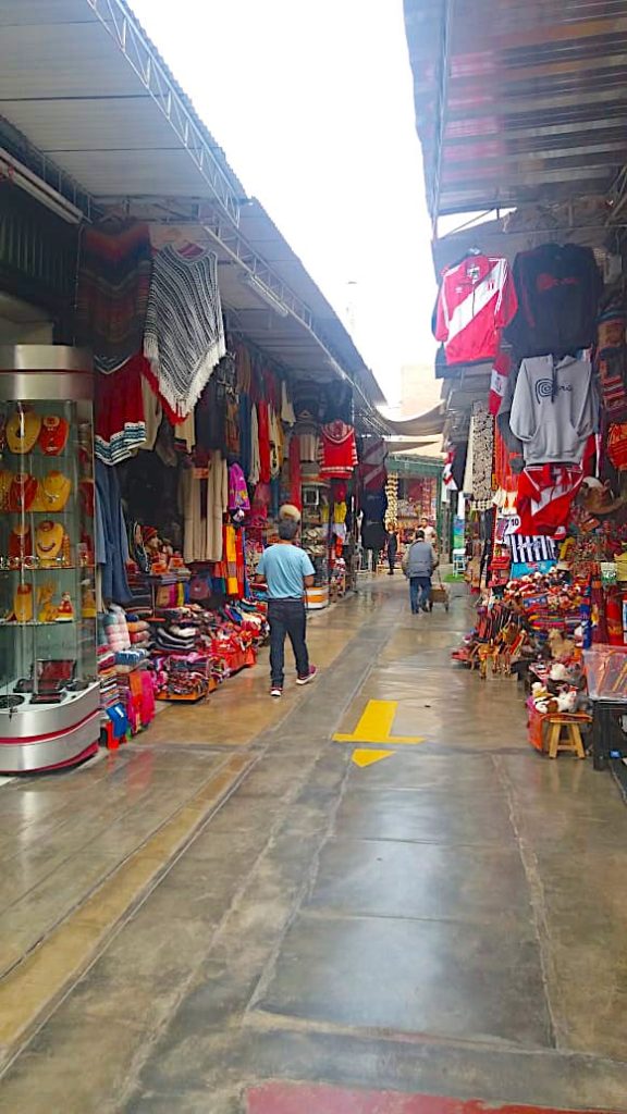 Mercado Artesanal em Lima, Peru