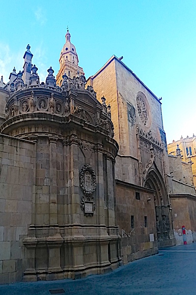 Lateral da Catedral de Murcia