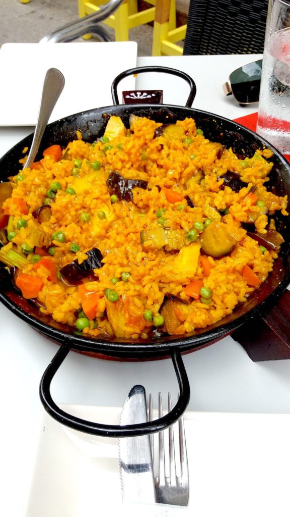 Consegui uma paella vegetariana para experimentar!