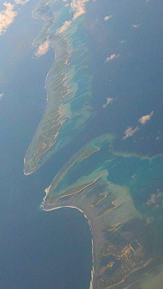 Foto de parte do arquipélago tirada do avião