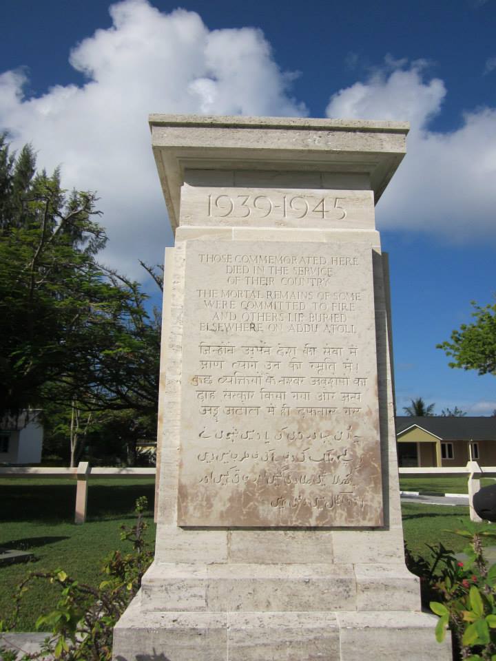 Memorial às vítimas da 2a Guerra Mundial, na ilha Addu, Maldivas