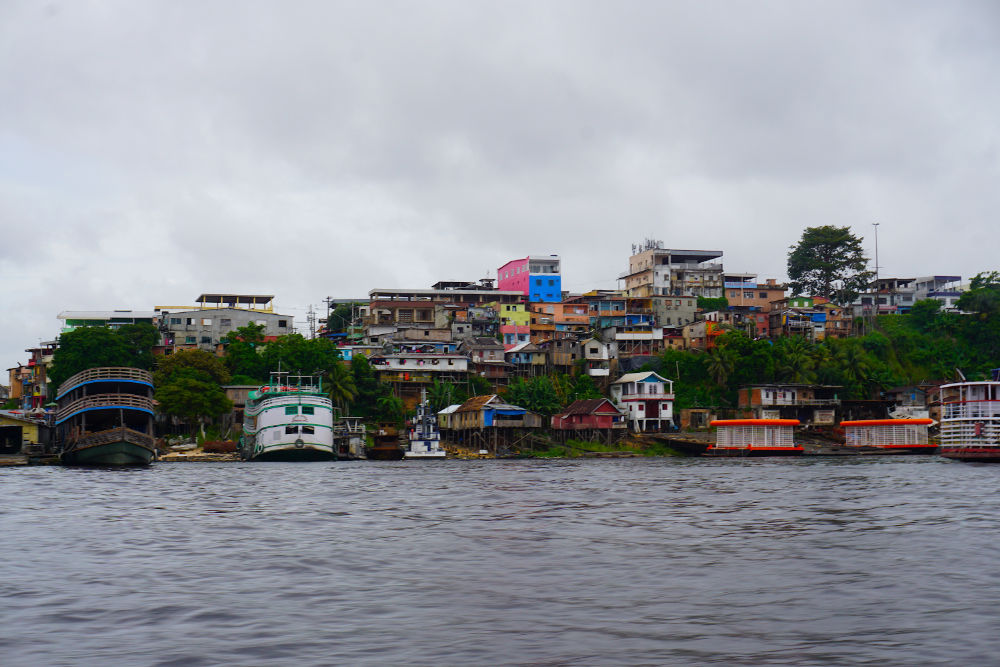 Manaus às margens do Rio Negro