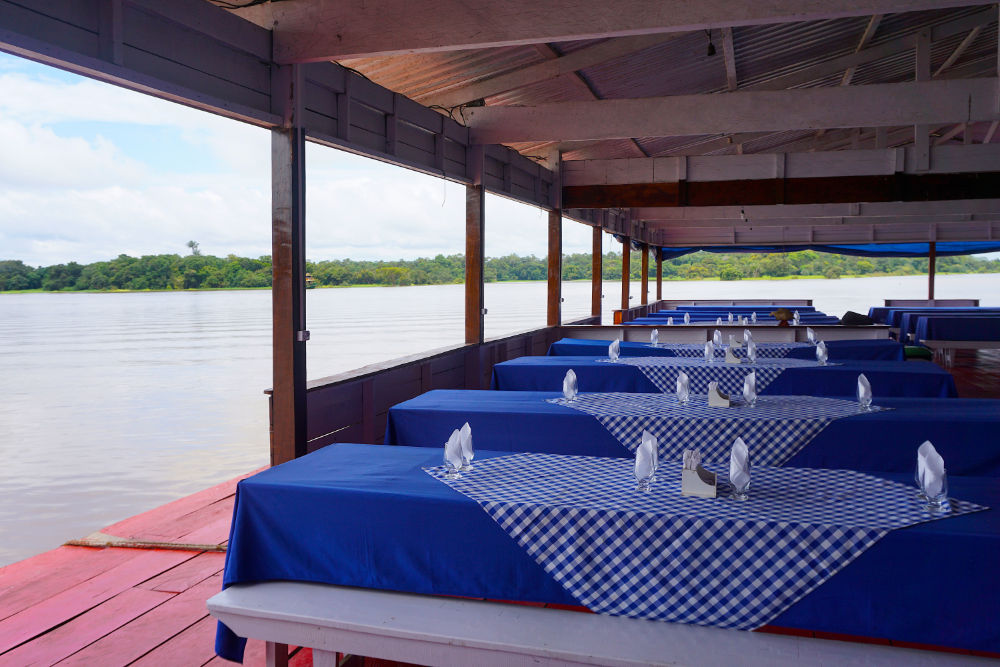 Restaurante flutuante Selva Amazônica