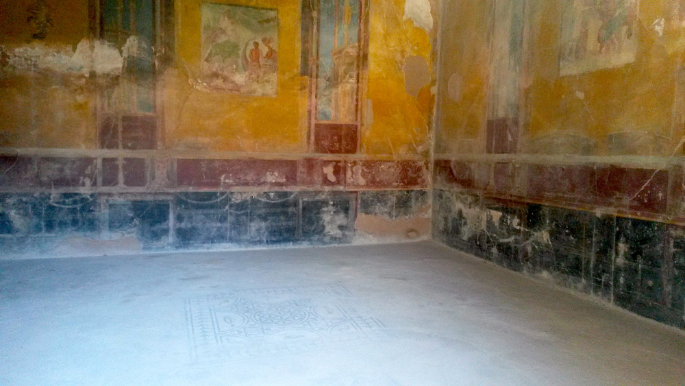 Alguns dos incríveis afrescos preservados de Pompeia